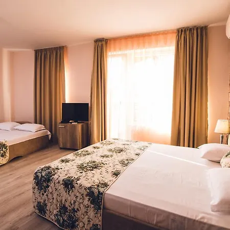 Avenue Deluxe Sunny Beach