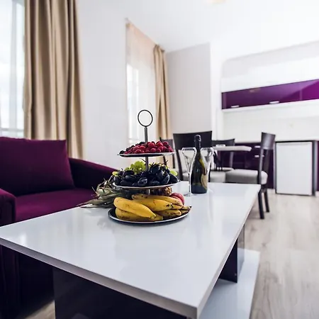 Hotel Avenue Deluxe 4*