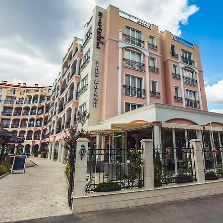Avenue Deluxe Sunny Beach